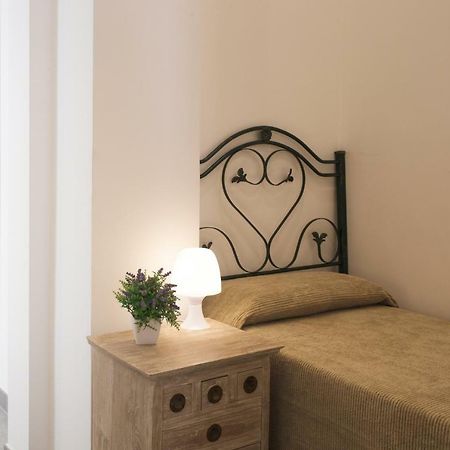 Bed & Breakfast Del Faro Giovinazzo Buitenkant foto